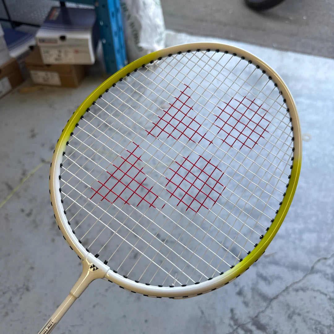 YONEX YY-GR202 Badminton Racke