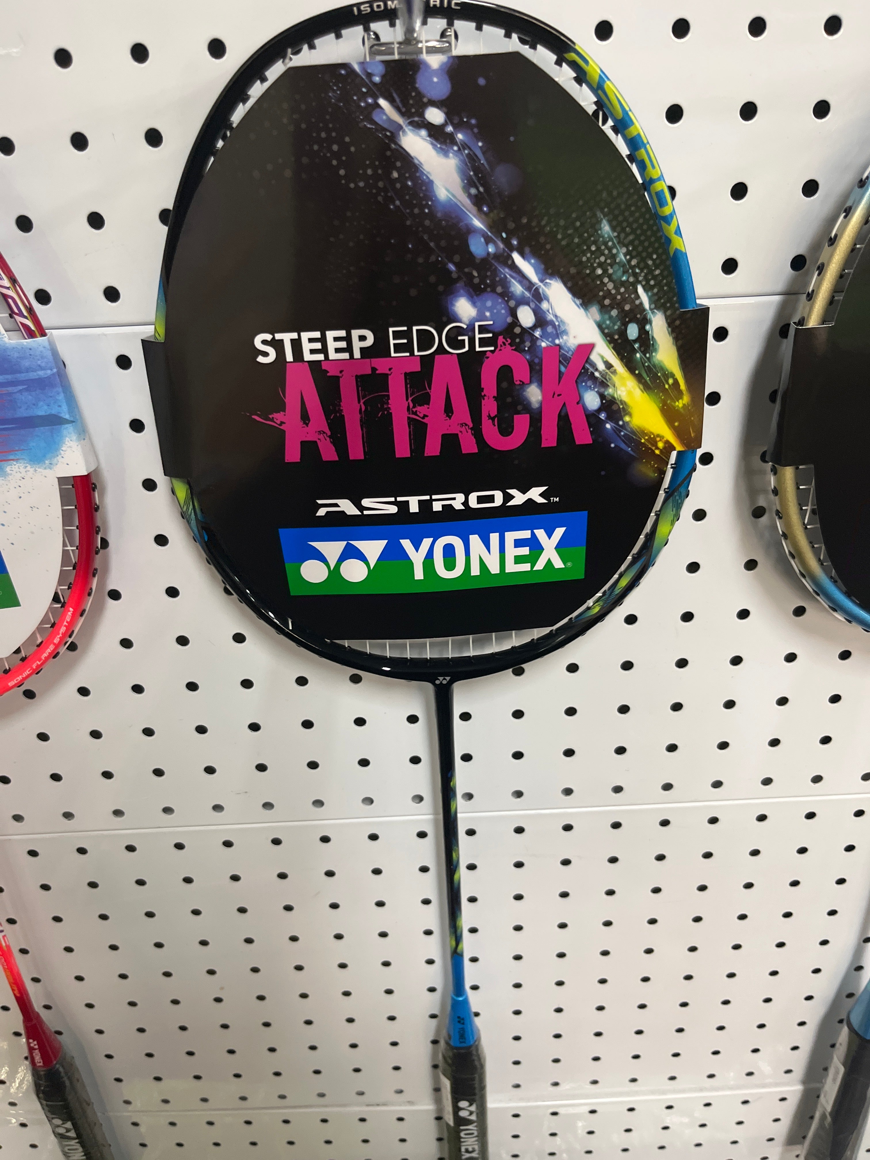 YONEX ATTACK AXE13GE