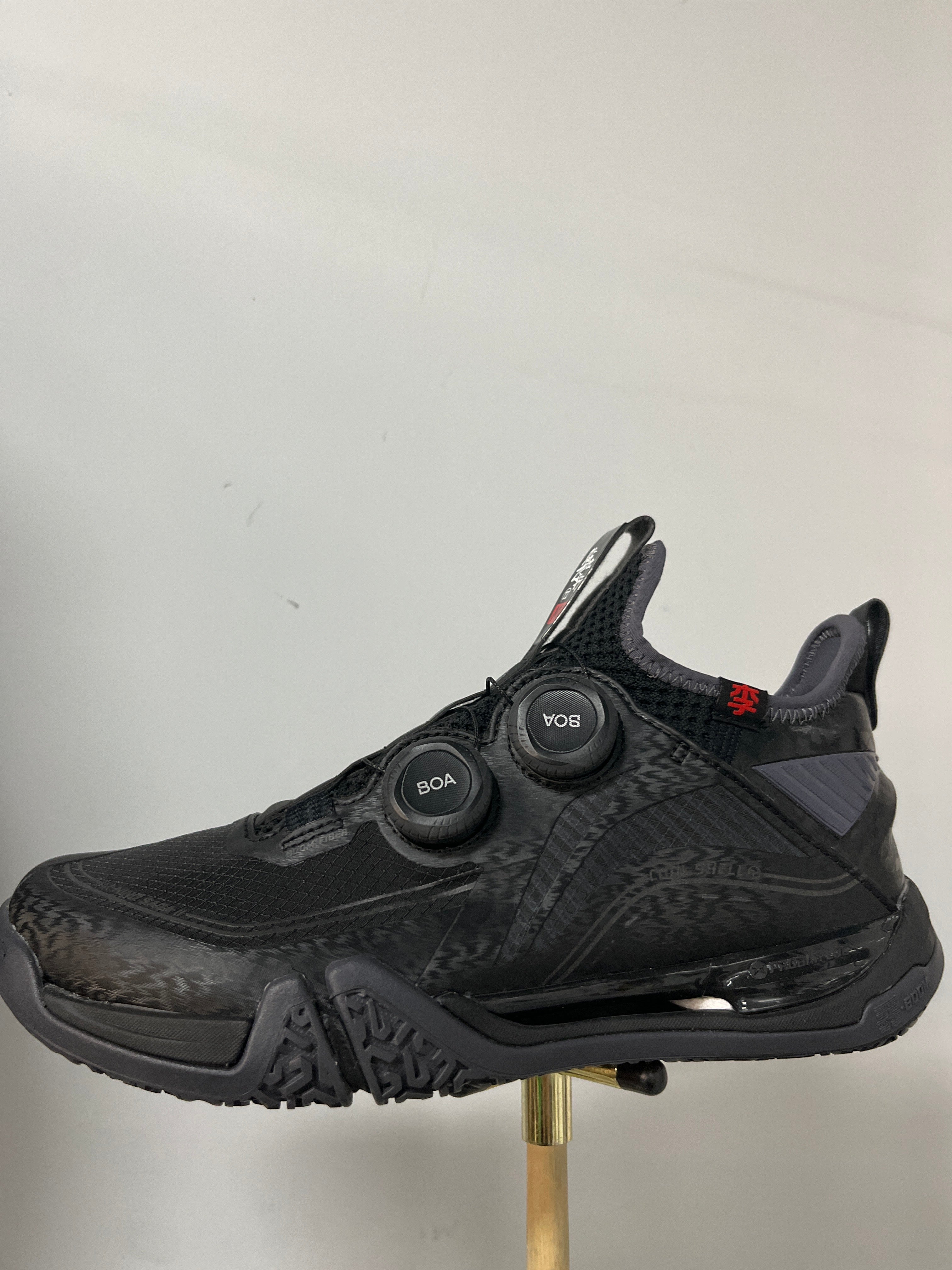 Lining Badminton Shoes Saga MAX AYAT001